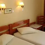 Dimitris Paritsa Hotel