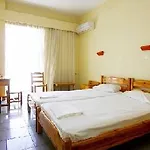 Dimitris Paritsa Hotel