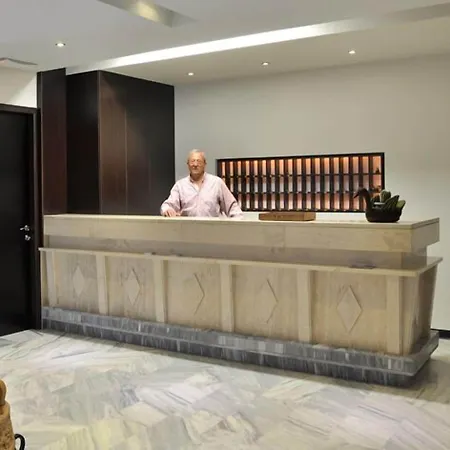 Hotell Dimitris Paritsa