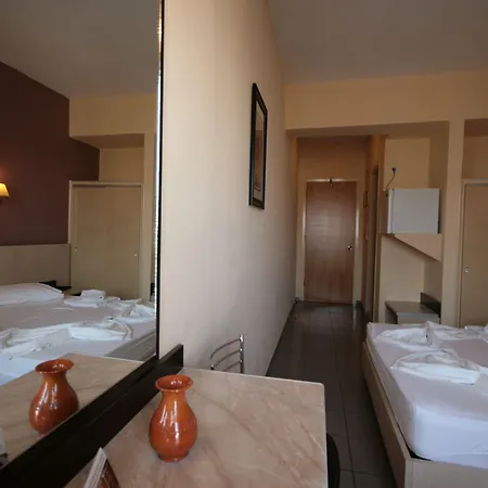 Dimitris Paritsa Hotel