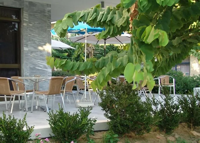 Dimitris Paritsa Hotel