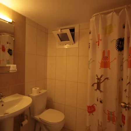 Dimitris Paritsa Otel 2*